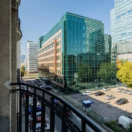 Stylish In Center Sienna 아파트 *