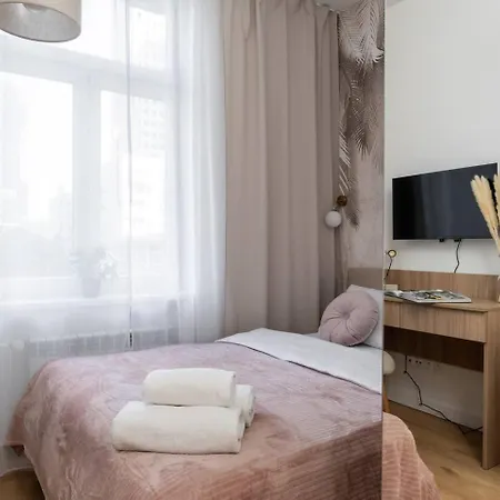 Stylish Studio Apartments In City Center Sienna *