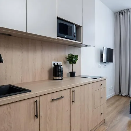 Stylish Studio Apartments In City Center Sienna Apartament