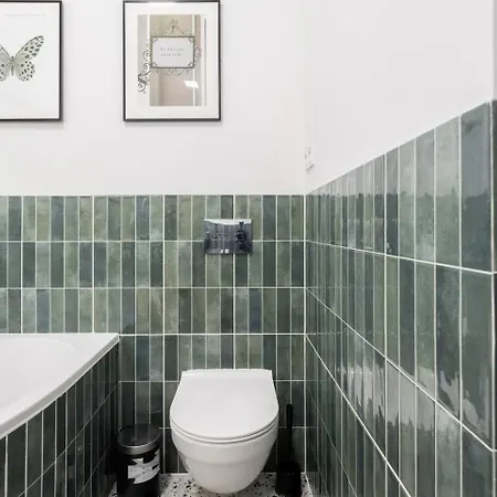 Stylish In Center Sienna Apartment *