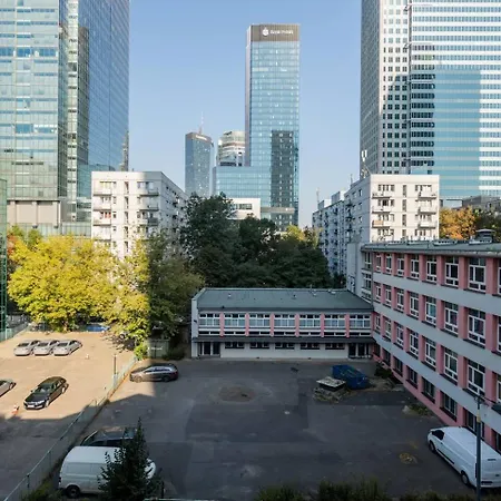 Stylish In Center Sienna *