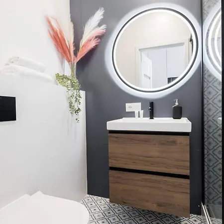 Apartment Stylish In Center Sienna Warschau