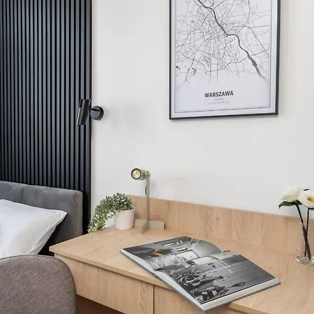 Stylish In Center Sienna *