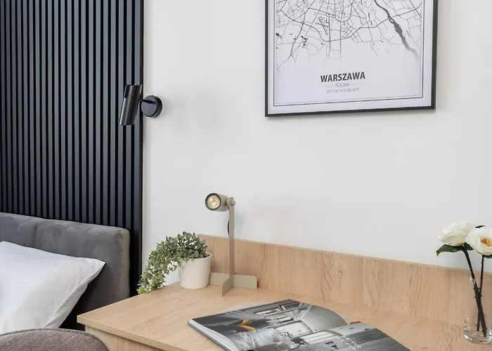 Stylish In Center Sienna *